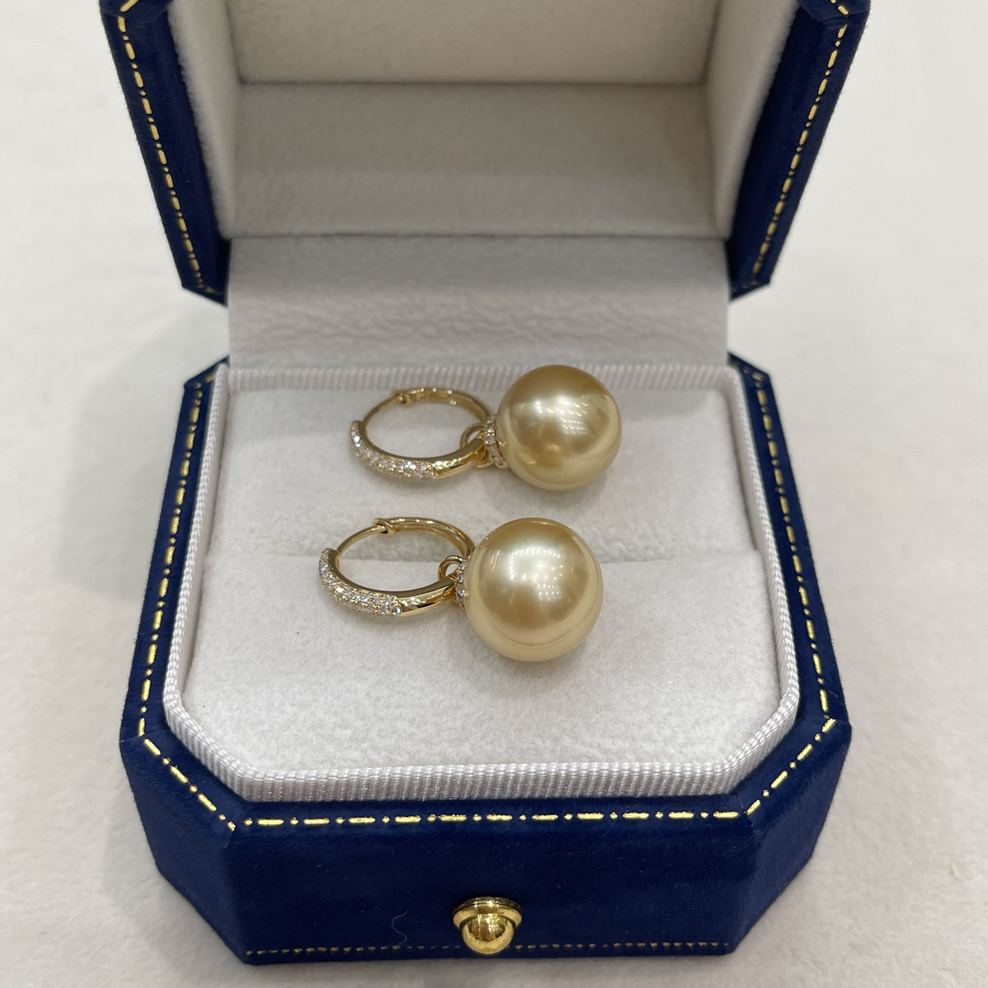 18K Gold Diamond Pearl Earrings