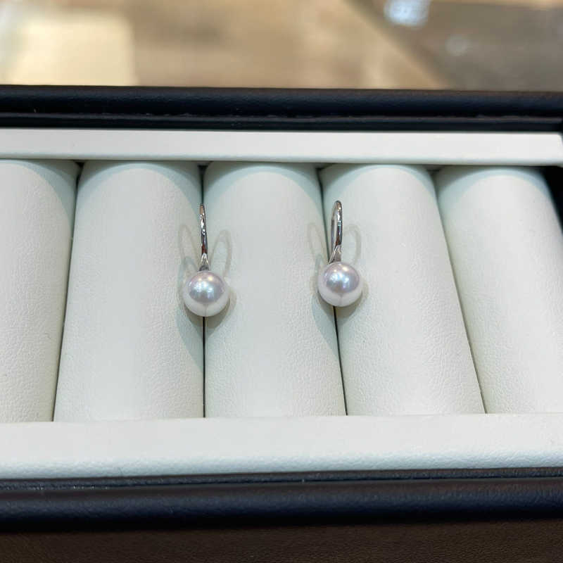 S925 Silver Akoya Saltwater Pearl High Heel Ear Hooks