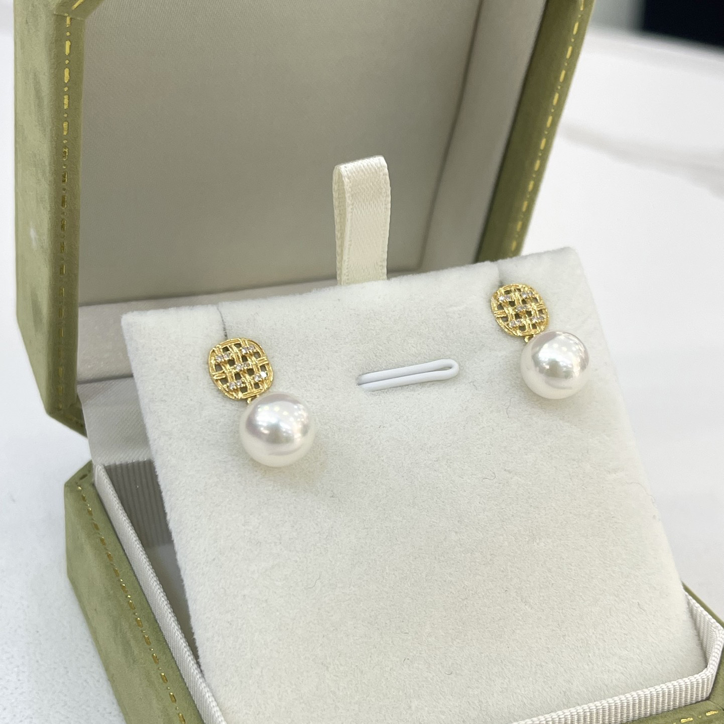 18K Gold Akoya Chanel Earrings