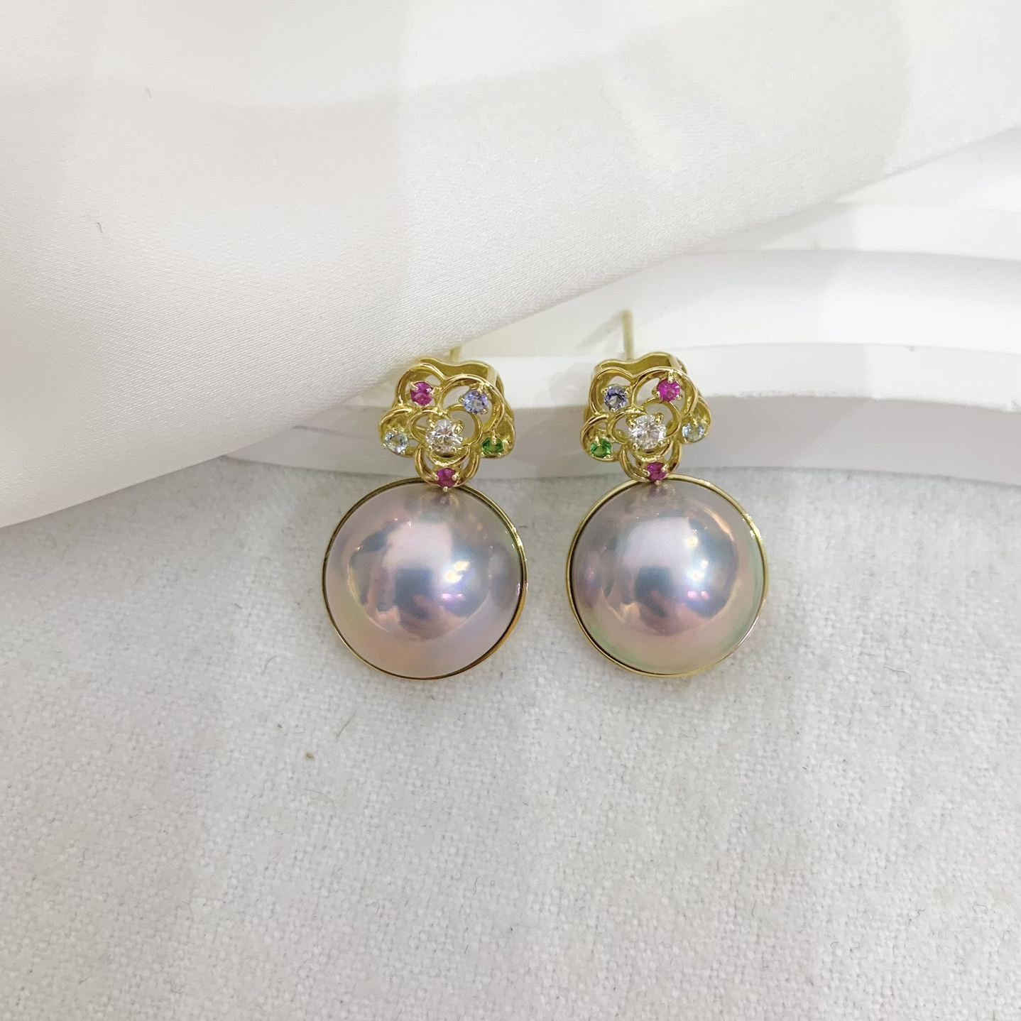18K Gold Mabe Pearl Stud Earrings