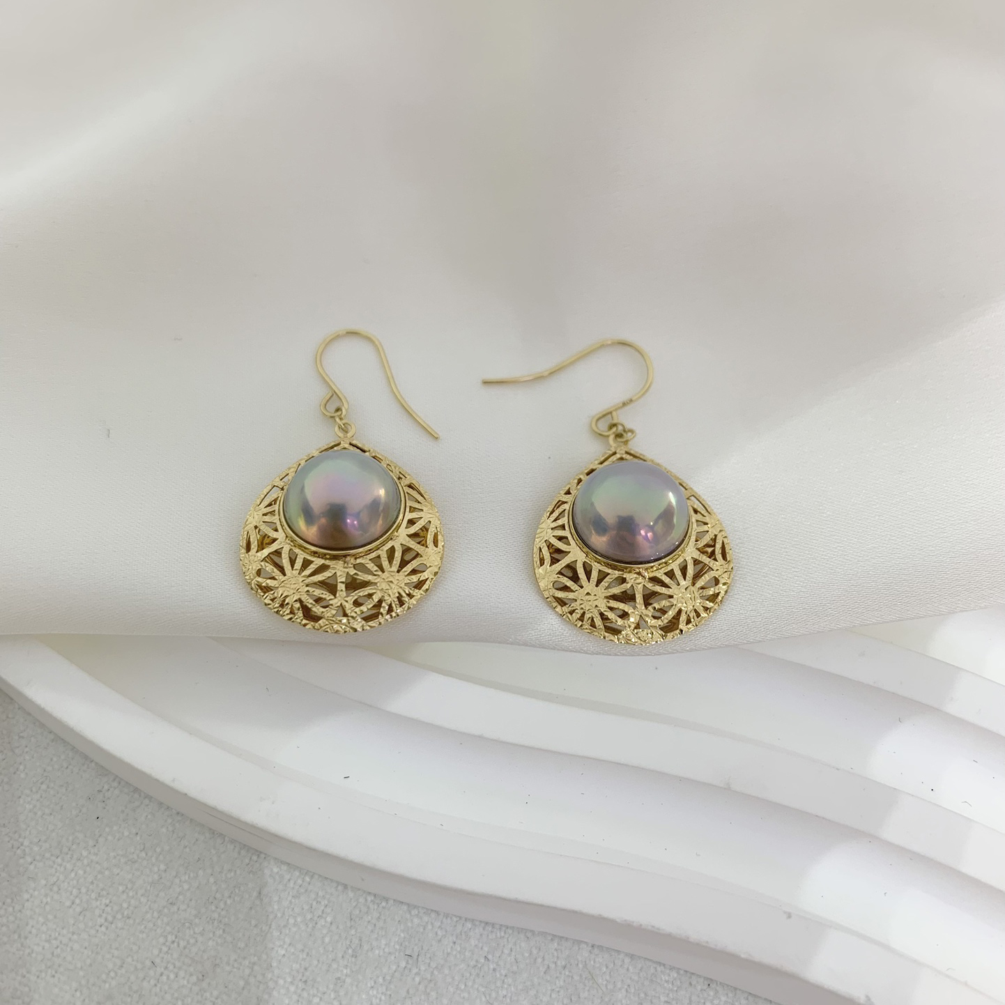 18K gold Mabe pearl drop earrings