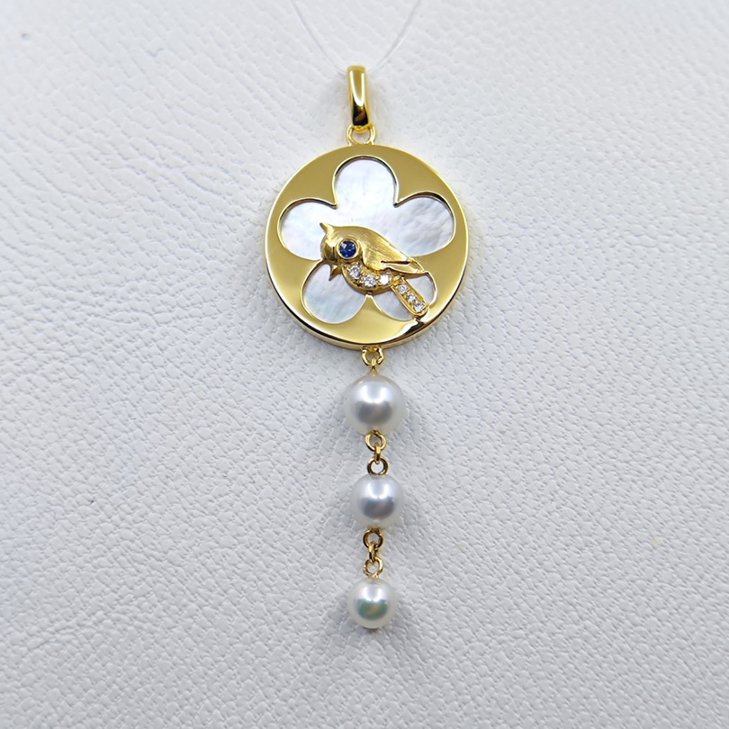 18K Gold Shell Pearl Pendant