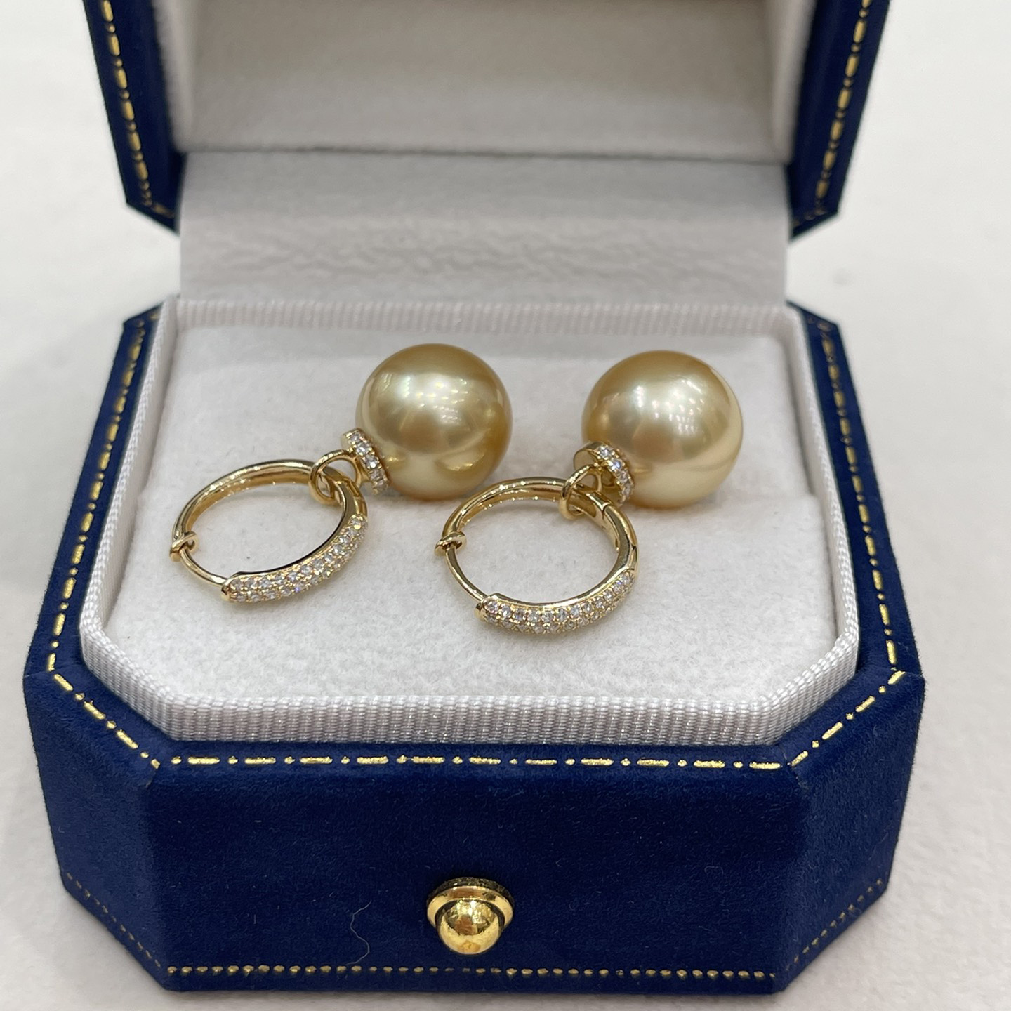 18K Gold Diamond Pearl Earrings